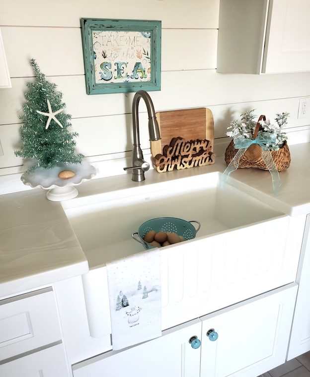 Apron Sink Christmas Kitchen Display